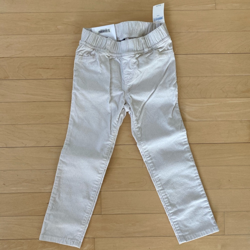 Gap 4 yr, pull on stretch cords.